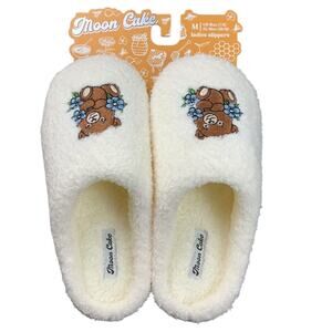 Moon Cake Womens Slippers M 7/8 Ivory Bear Floral Memory Foam Indoor Outdoor